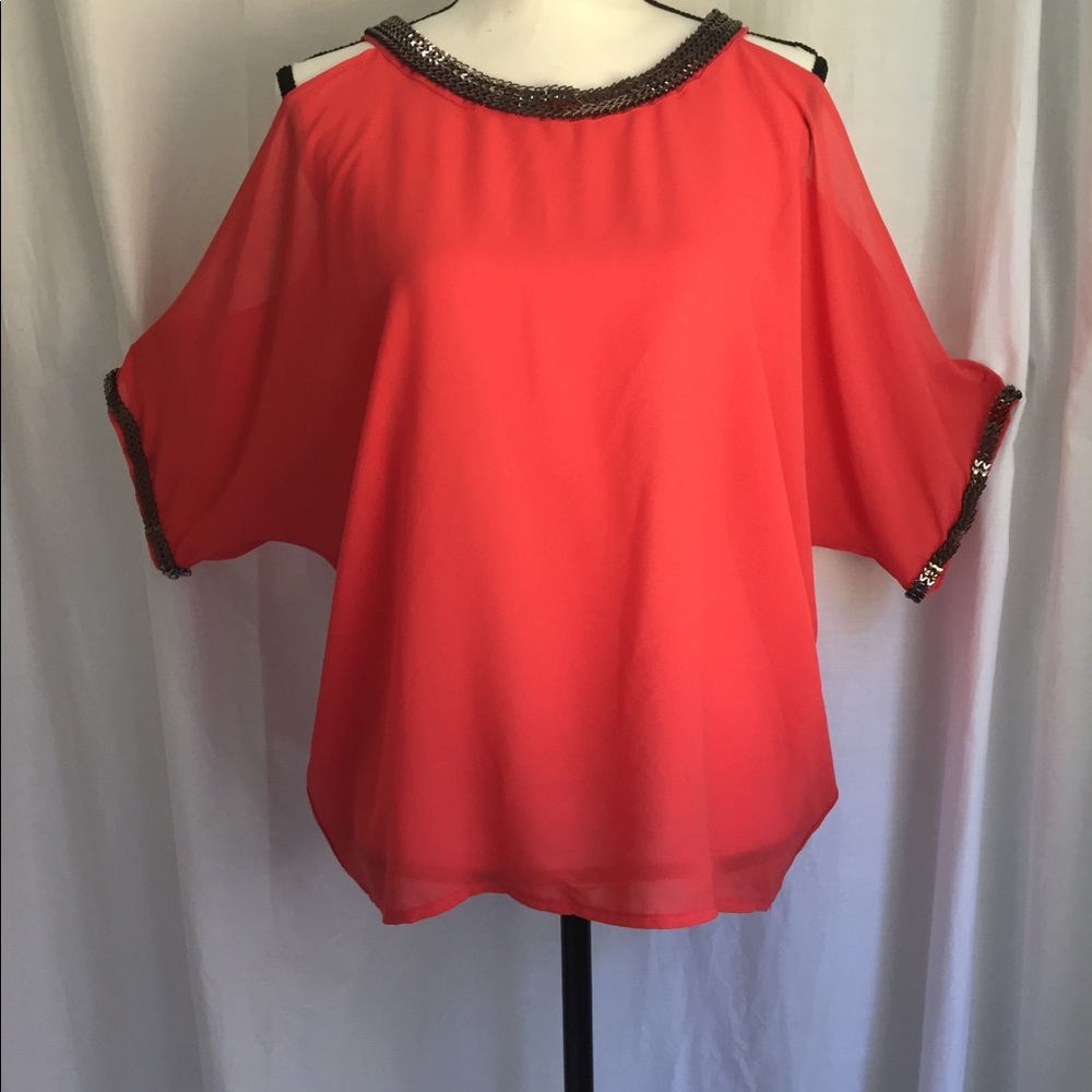 Beautiful Itro Coral Cold Shoulder Top